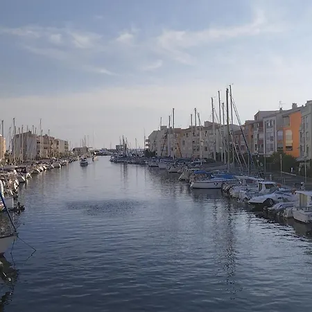 Apartment Cap D'agde Bord De Avec Piscine *